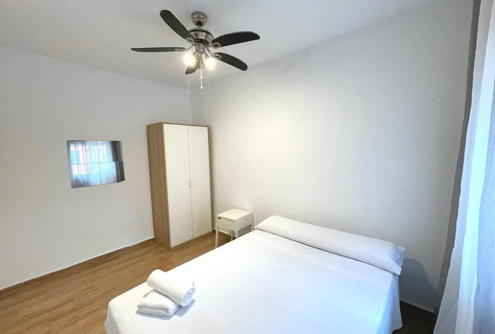 Triana Roomable Sevilla Apartman