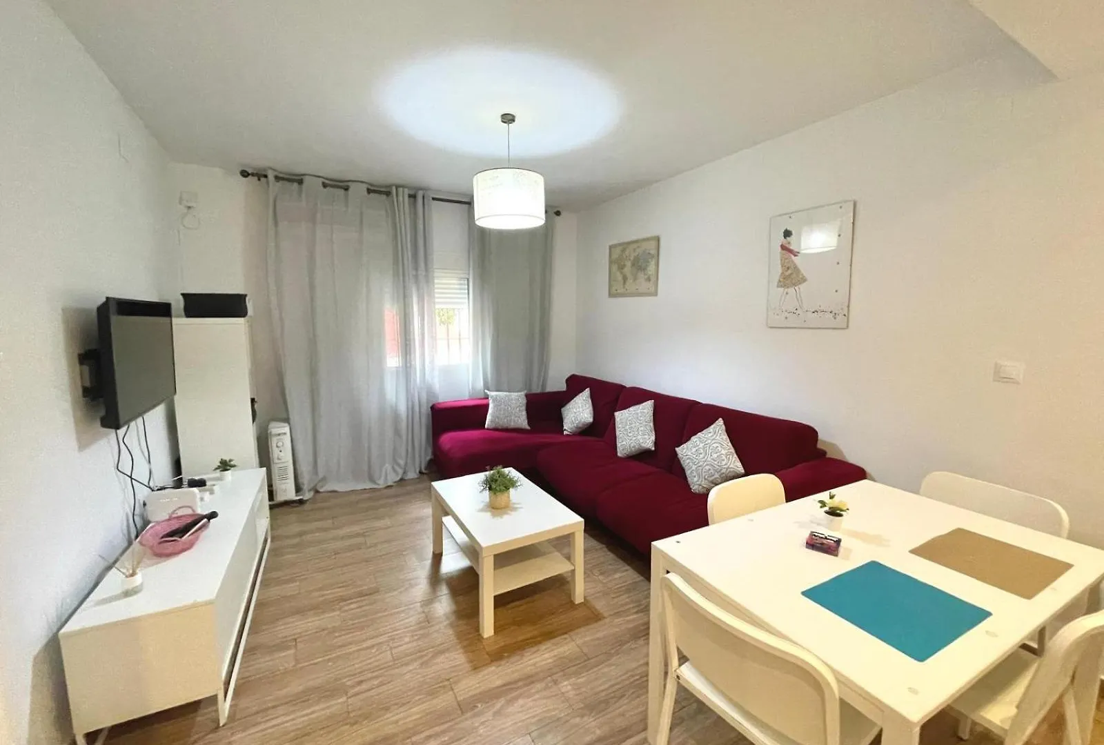 Triana Roomable Sevilla Apartman